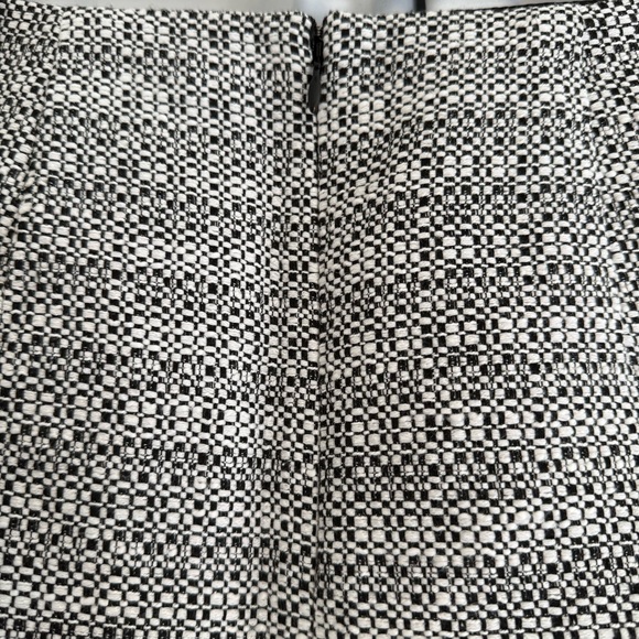 White House Black Market Black White Tweed Mini Skirt Size Womens 10 - Picture 5 of 7